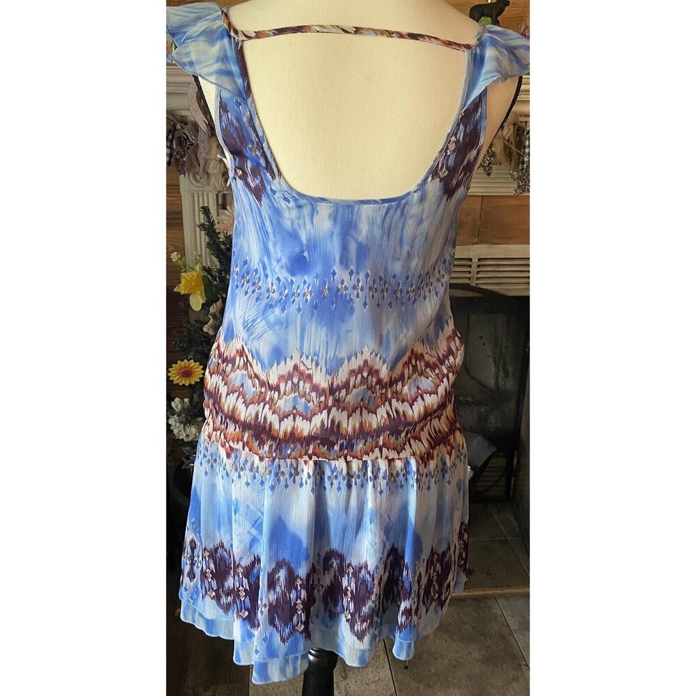 Guess Sz XS Boho Traveler Dress Keyhole Flutter Sleeve Watercolor Print Smocking - Picture 5 of 12